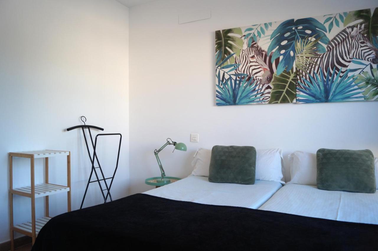 Apartamentos El Abuelo Торевьиа Экстерьер фото