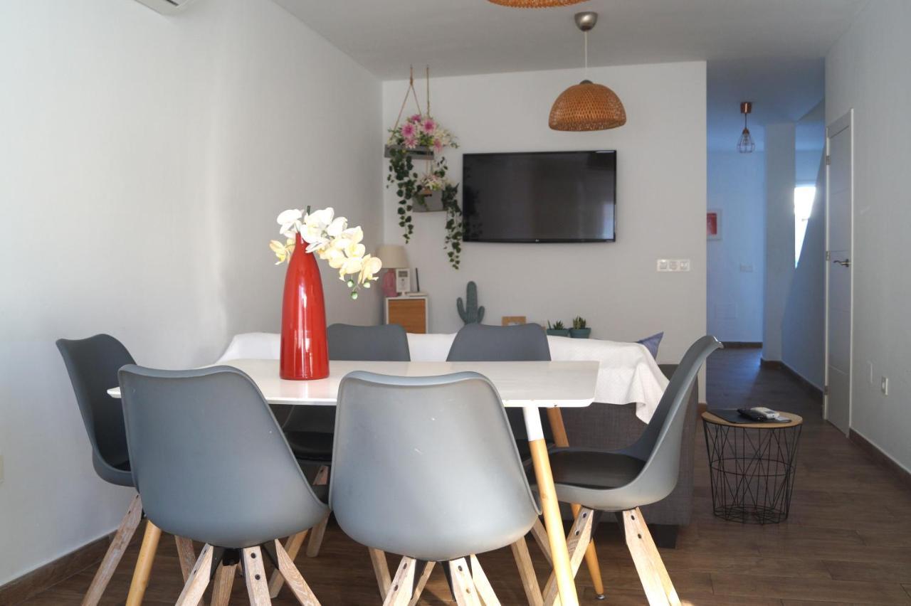 Apartamentos El Abuelo Торевьиа Экстерьер фото