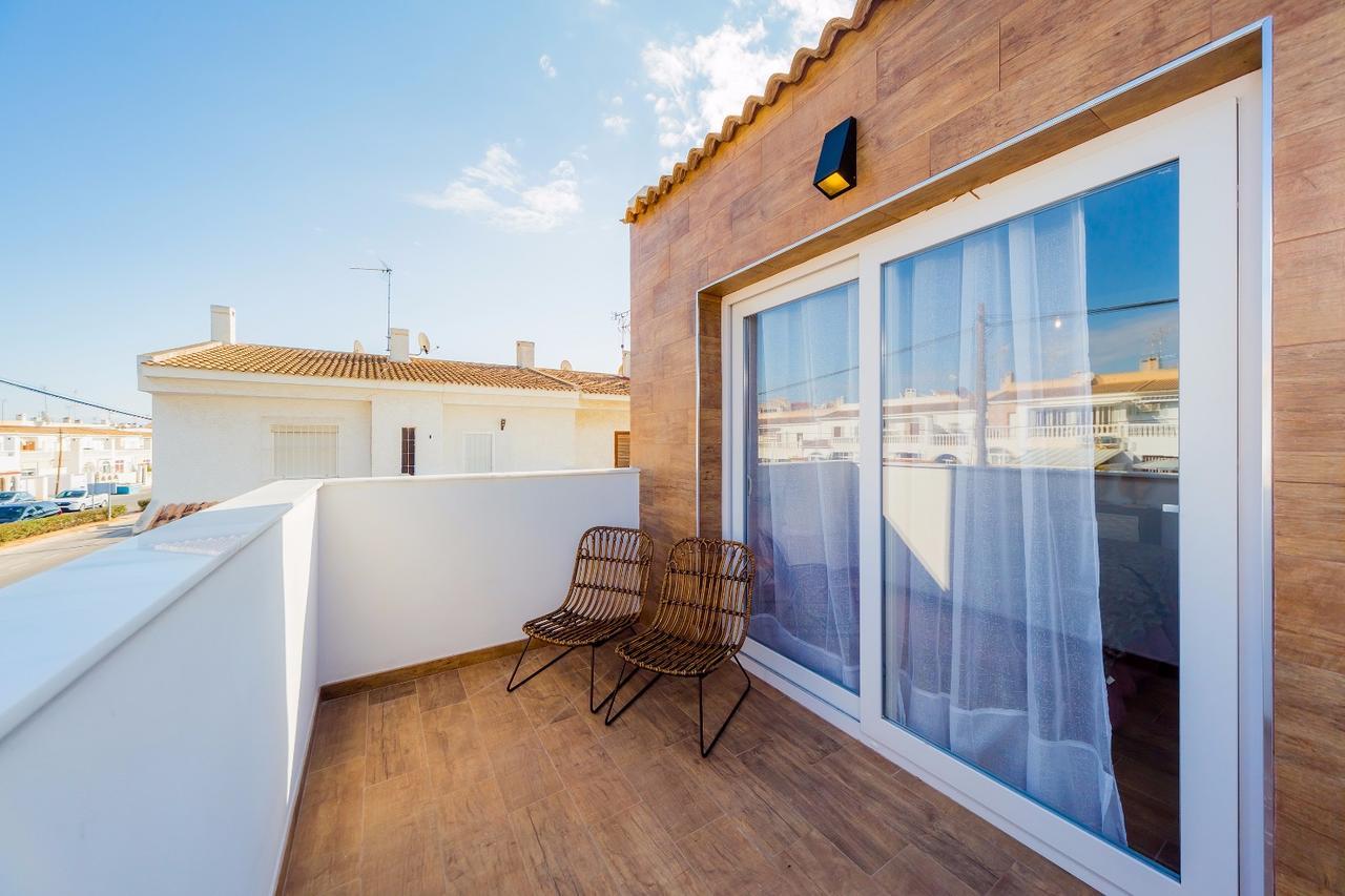 Apartamentos El Abuelo Торевьиа Экстерьер фото