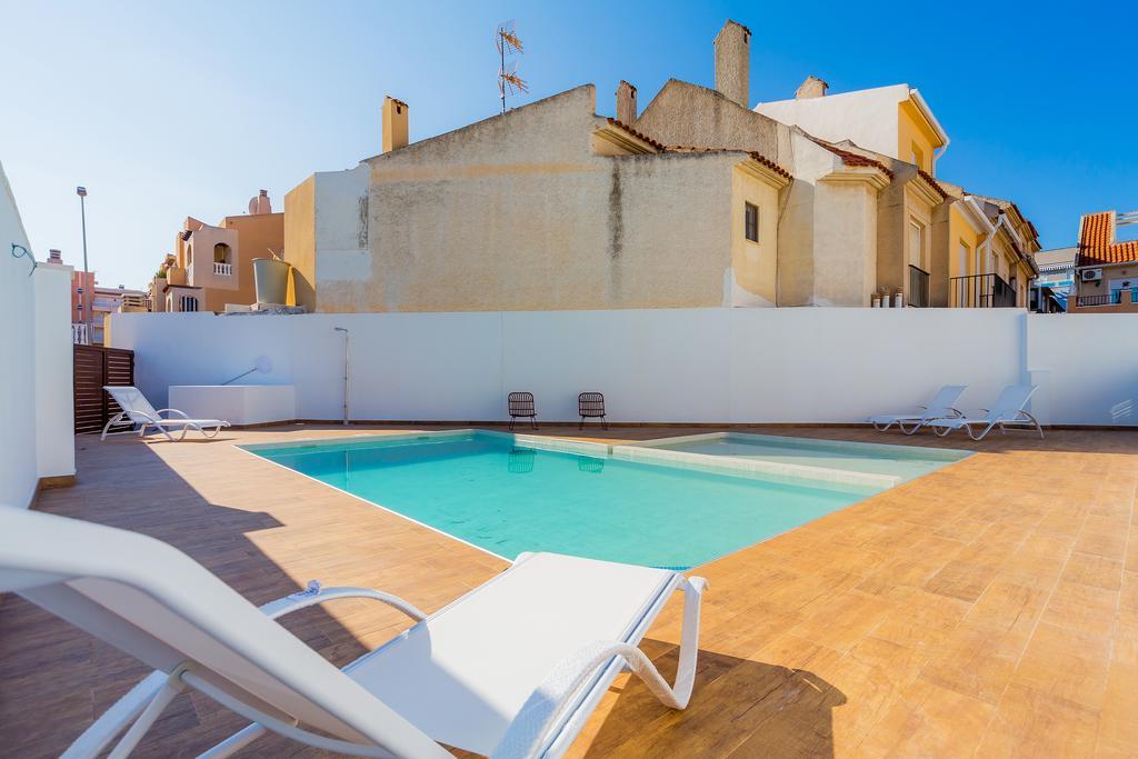 Apartamentos El Abuelo Торевьиа Экстерьер фото