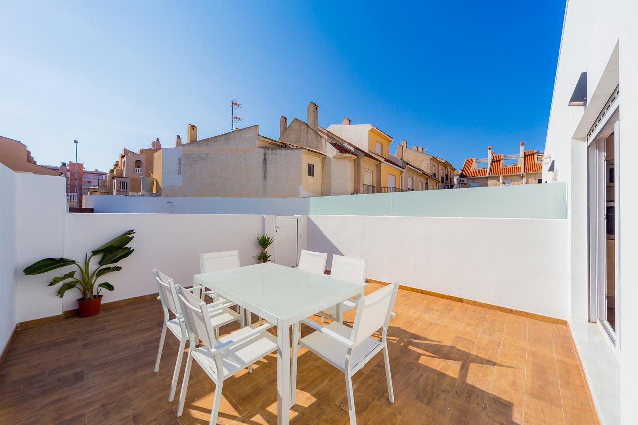 Apartamentos El Abuelo Торевьиа Экстерьер фото