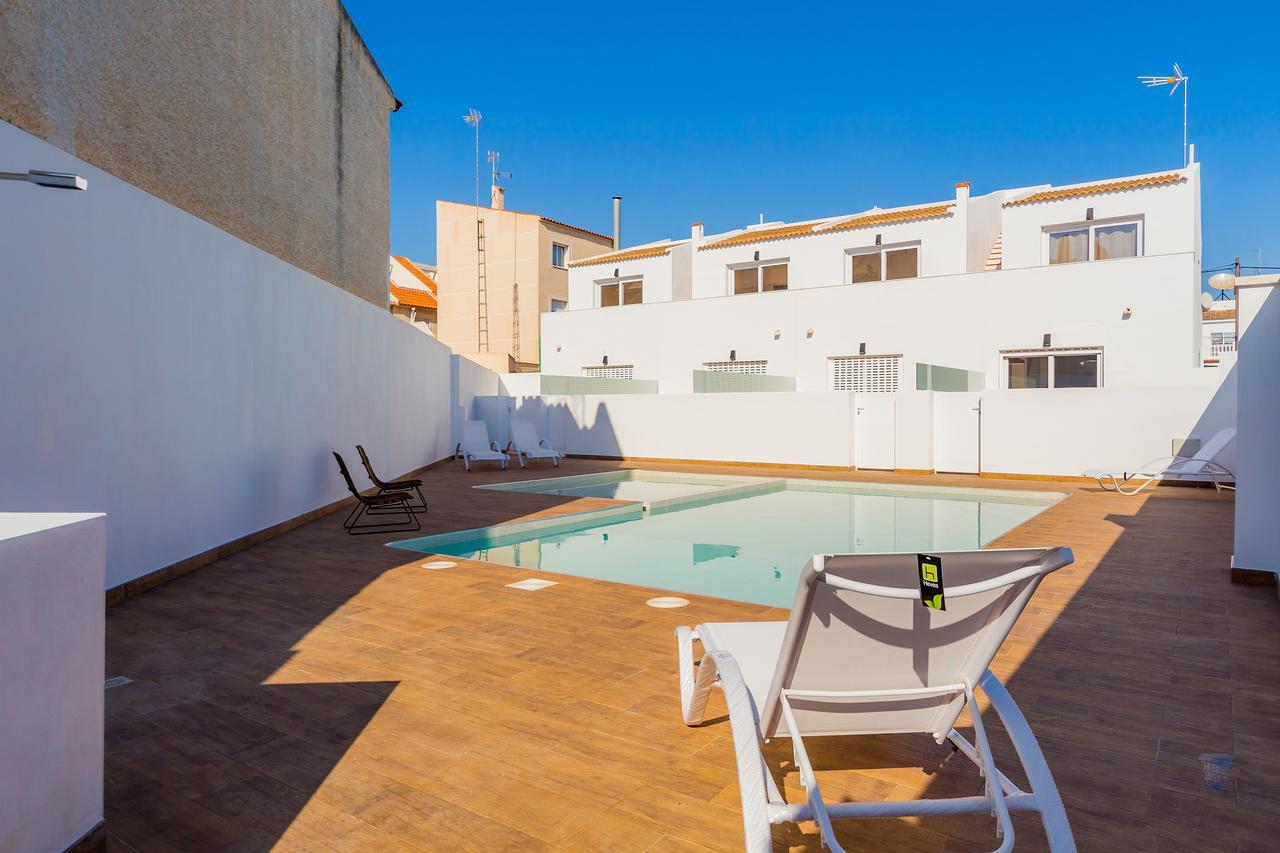 Apartamentos El Abuelo Торевьиа Экстерьер фото